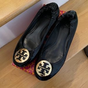 Size 11 Tory Burch patent flat